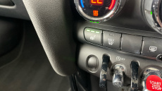 MINI Hatchback 1.5 Cooper Classic 3dr Auto Petrol Hatchback